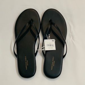 American Eagle Black Flip Flops